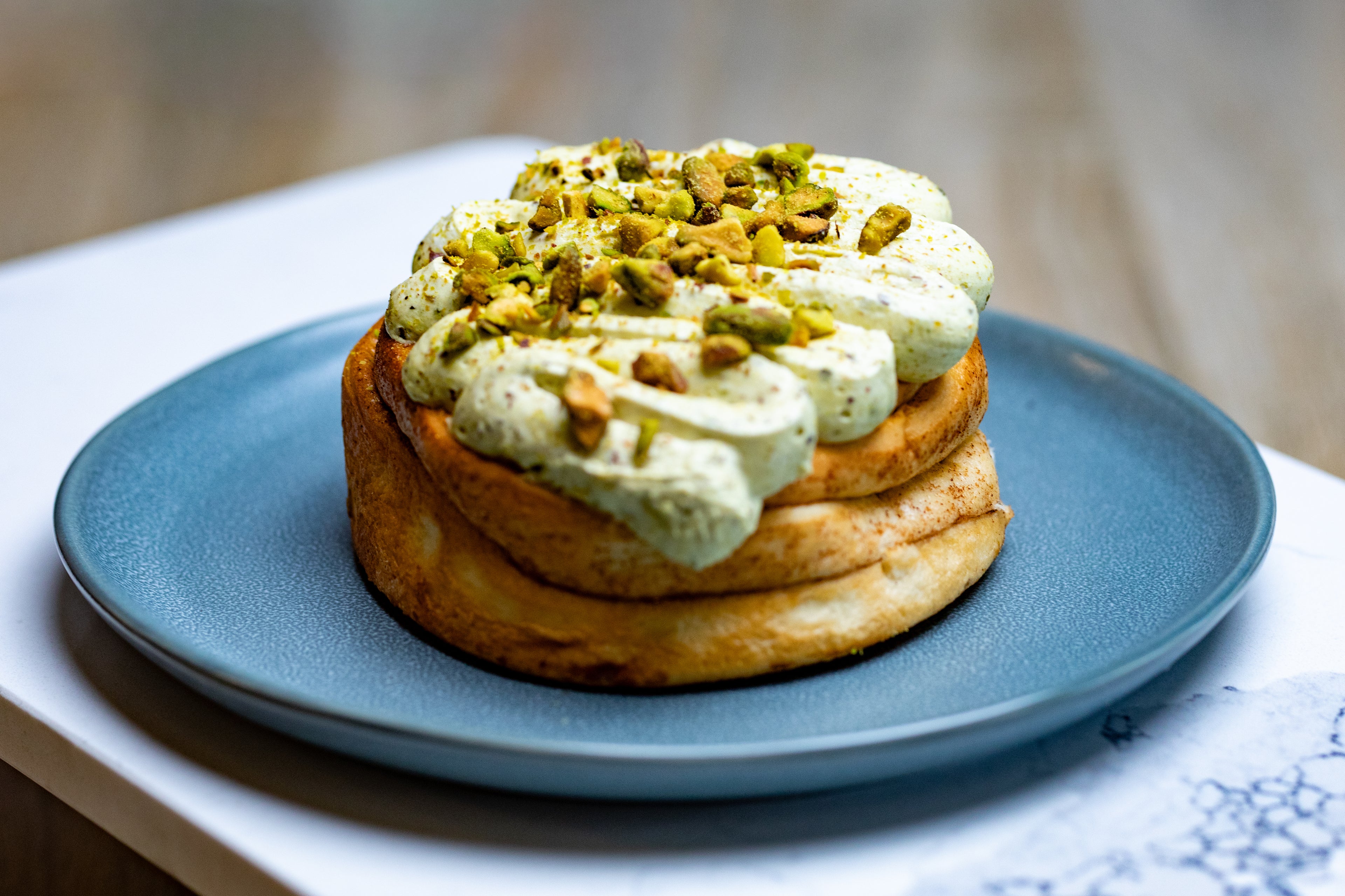 Rolls de Canela con Pistacho